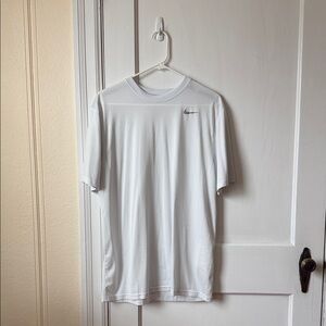 Nike Men's Light Gray Short Sleeve Dri-Fit Tee